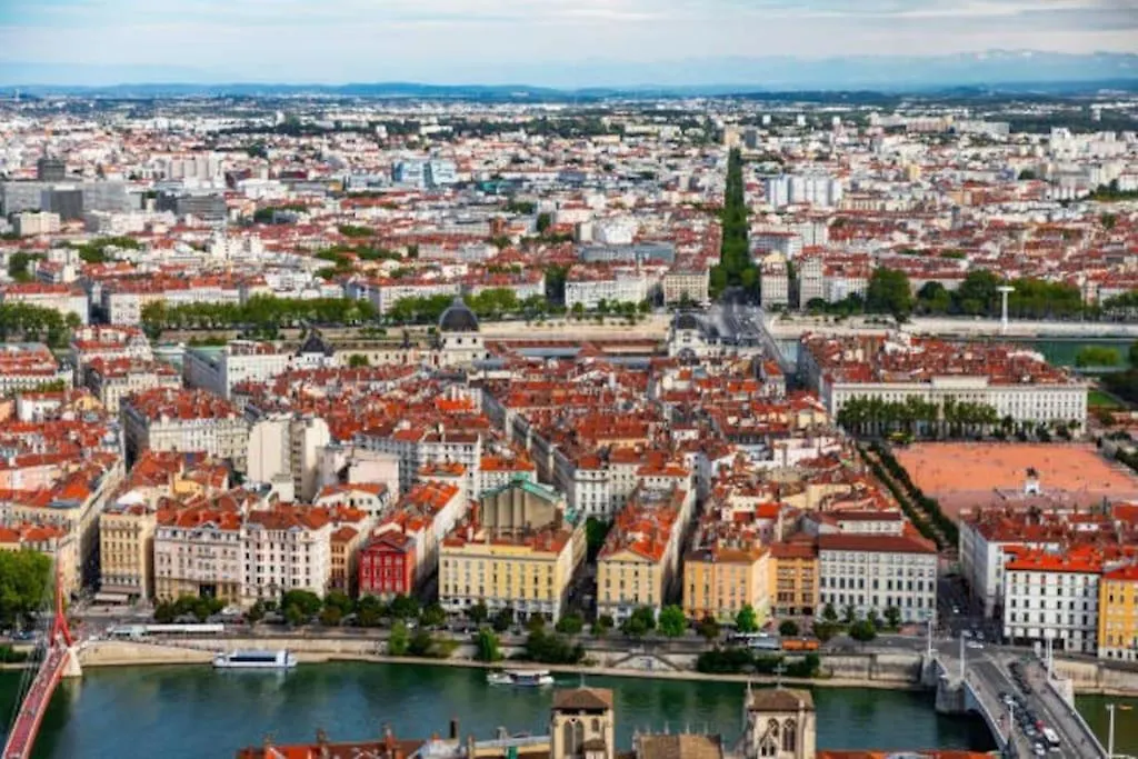 Lyon - Berges Du Rhone Apartment